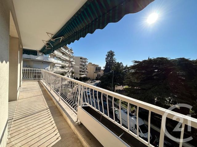 Appartement F3 à vendre - 3 pièces - 71.0 m2 - LE CANNET - 06 - PROVENCE-ALPES-COTE-D-AZUR - Century 21 Les Clés Du Sud