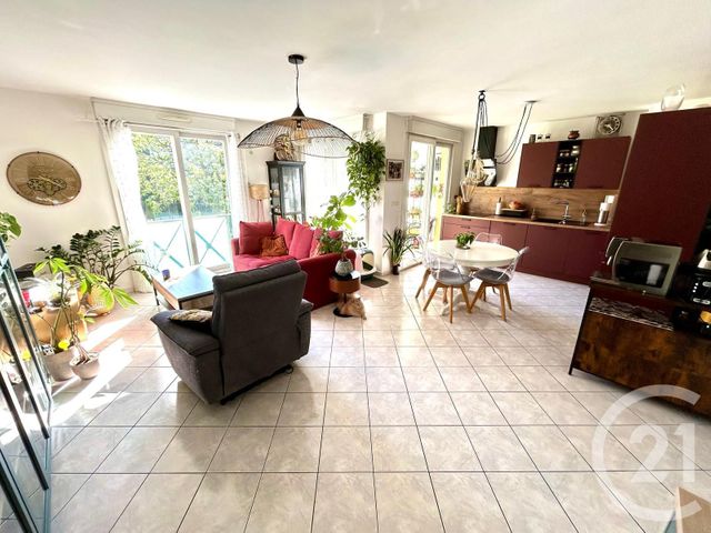 Appartement F3 à vendre - 3 pièces - 78.01 m2 - LE CANNET - 06 - PROVENCE-ALPES-COTE-D-AZUR - Century 21 Les Clés Du Sud