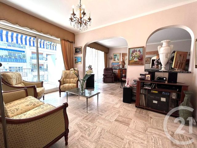 Appartement F6 à vendre - 6 pièces - 144.64 m2 - LE CANNET - 06 - PROVENCE-ALPES-COTE-D-AZUR - Century 21 Les Clés Du Sud