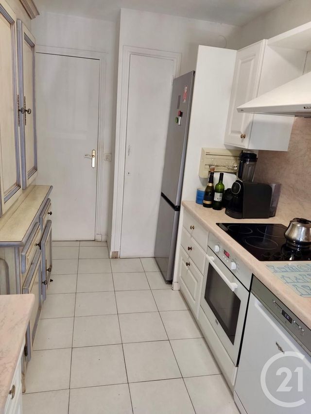 Afficher la photo en grand Appartement F3 à vendre - 3 pièces - 76.0 m2 - CANNES - 06 - PROVENCE-ALPES-COTE-D-AZUR - Century 21 Les Clés Du Sud