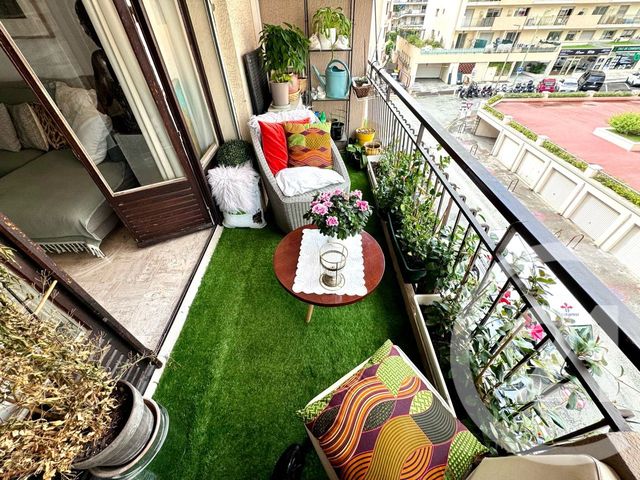 Afficher la photo en grand Appartement F3 à vendre - 3 pièces - 83.01 m2 - LE CANNET - 06 - PROVENCE-ALPES-COTE-D-AZUR - Century 21 Les Clés Du Sud