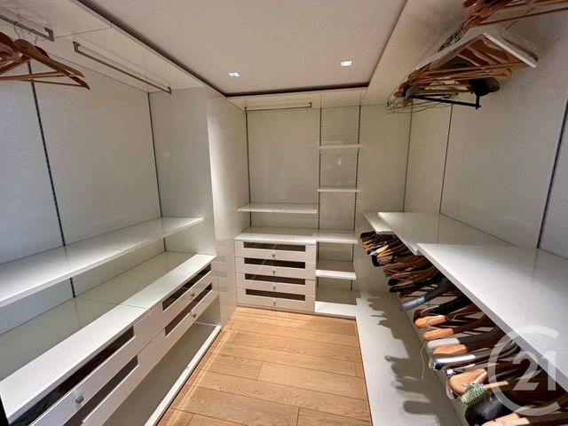 Appartement F4 à vendre - 4 pièces - 176.0 m2 - VALLAURIS - 06 - PROVENCE-ALPES-COTE-D-AZUR - Century 21 Les Clés Du Sud