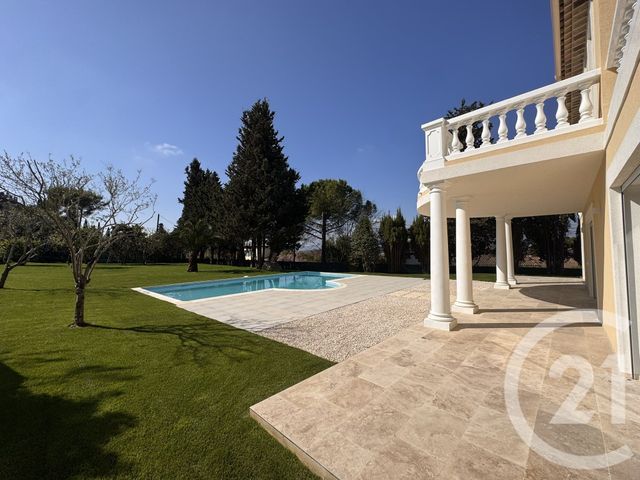 maison à vendre - 4 pièces - 228.0 m2 - MOUANS SARTOUX - 06 - PROVENCE-ALPES-COTE-D-AZUR - Century 21 Les Clés Du Sud