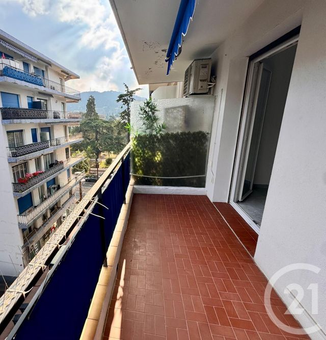Appartement Studio à louer CANNES