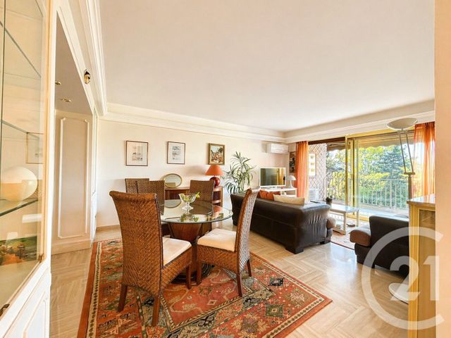 Appartement F3 à vendre - 3 pièces - 83.32 m2 - LE CANNET - 06 - PROVENCE-ALPES-COTE-D-AZUR - Century 21 Les Clés Du Sud