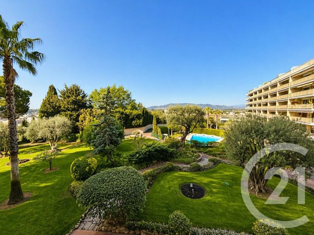Appartement F3 à vendre - 3 pièces - 83.32 m2 - LE CANNET - 06 - PROVENCE-ALPES-COTE-D-AZUR - Century 21 Les Clés Du Sud