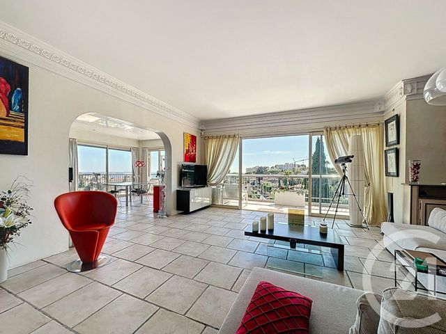 Afficher la photo en grand Appartement F4 à vendre - 4 pièces - 162.19 m2 - LE CANNET - 06 - PROVENCE-ALPES-COTE-D-AZUR - Century 21 Les Clés Du Sud