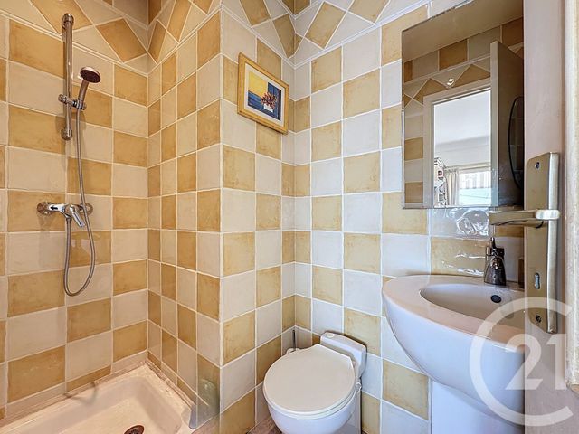 Afficher la photo en grand Appartement F4 à vendre - 4 pièces - 162.19 m2 - LE CANNET - 06 - PROVENCE-ALPES-COTE-D-AZUR - Century 21 Les Clés Du Sud