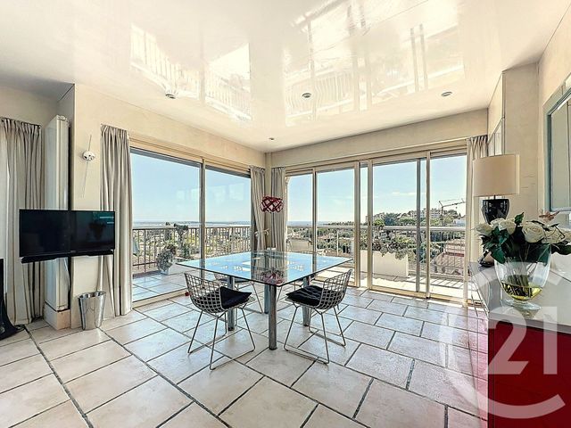 Afficher la photo en grand Appartement F4 à vendre - 4 pièces - 162.19 m2 - LE CANNET - 06 - PROVENCE-ALPES-COTE-D-AZUR - Century 21 Les Clés Du Sud