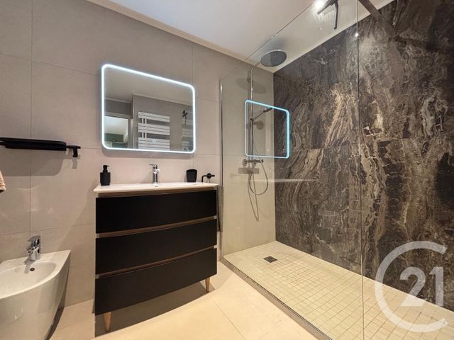 Appartement F3 à vendre - 3 pièces - 83.04 m2 - LE CANNET - 06 - PROVENCE-ALPES-COTE-D-AZUR - Century 21 Les Clés Du Sud