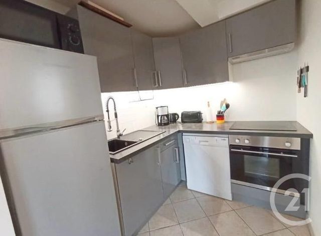 Appartement F2 à louer - 2 pièces - 47.47 m2 - LE CANNET - 06 - PROVENCE-ALPES-COTE-D-AZUR - Century 21 Les Clés Du Sud