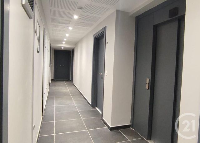 Afficher la photo en grand Appartement F2 à louer - 2 pièces - 44.45 m2 - LE CANNET - 06 - PROVENCE-ALPES-COTE-D-AZUR - Century 21 Les Clés Du Sud
