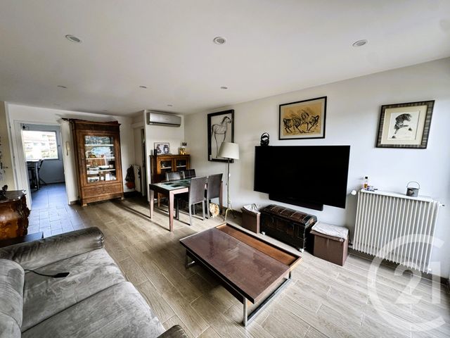 Appartement F3 à vendre - 3 pièces - 70.02 m2 - VALLAURIS - 06 - PROVENCE-ALPES-COTE-D-AZUR - Century 21 Les Clés Du Sud