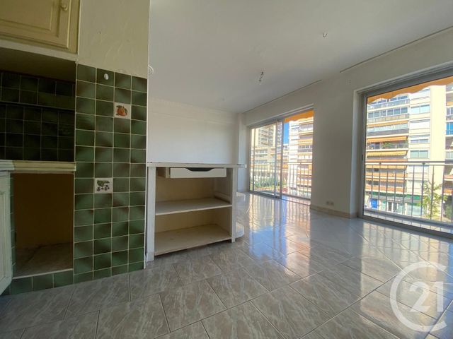 Appartement F3 à louer - 3 pièces - 73.79 m2 - LE CANNET - 06 - PROVENCE-ALPES-COTE-D-AZUR - Century 21 Les Clés Du Sud
