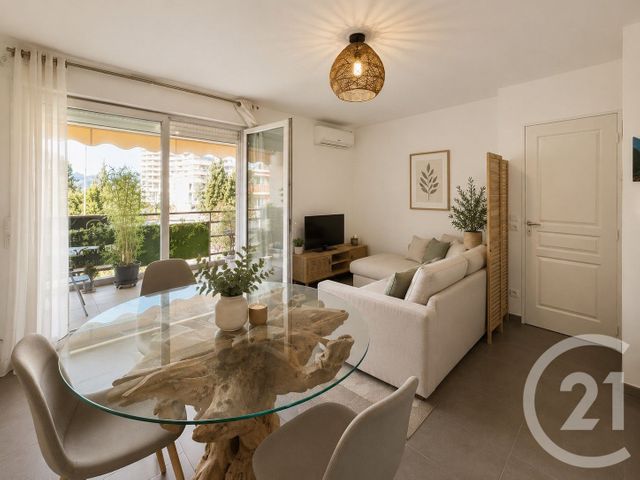 Appartement F2 à vendre LE CANNET