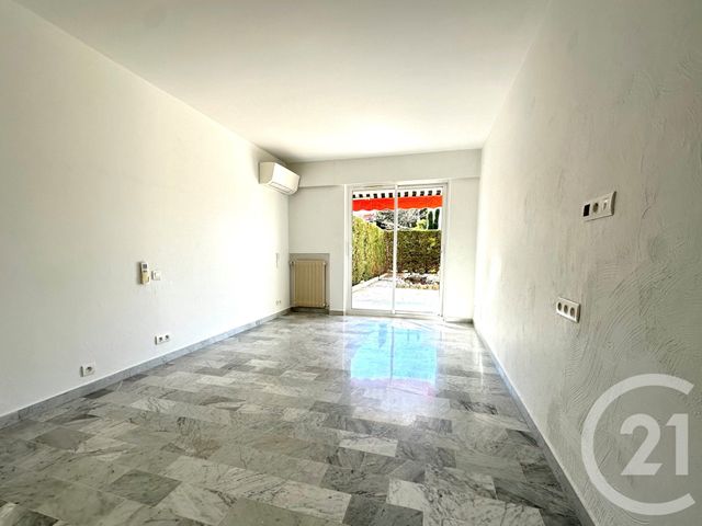 Appartement F3 à louer - 3 pièces - 75.81 m2 - LE CANNET - 06 - PROVENCE-ALPES-COTE-D-AZUR - Century 21 Les Clés Du Sud