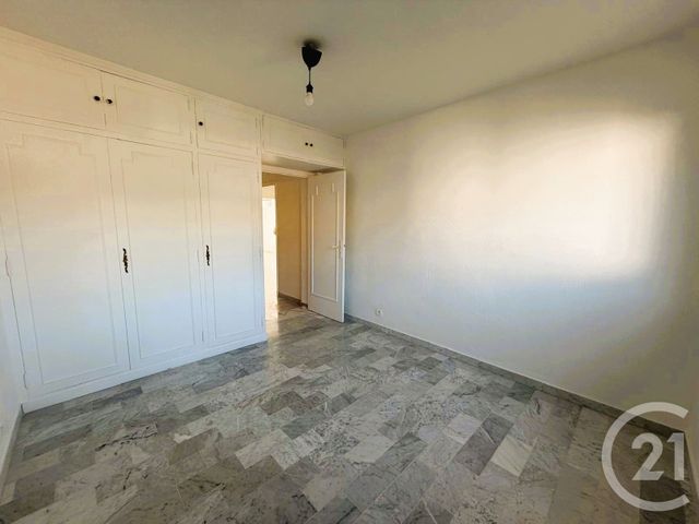Appartement F3 à louer - 3 pièces - 75.81 m2 - LE CANNET - 06 - PROVENCE-ALPES-COTE-D-AZUR - Century 21 Les Clés Du Sud