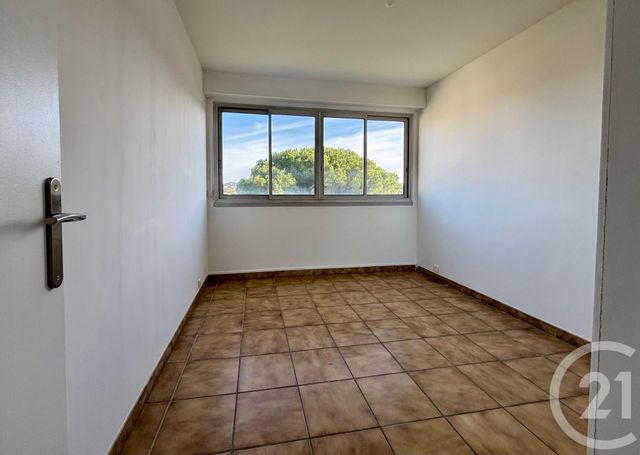 Appartement F4 à vendre - 4 pièces - 85.8 m2 - LE CANNET - 06 - PROVENCE-ALPES-COTE-D-AZUR - Century 21 Les Clés Du Sud