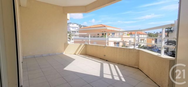 Appartement F1 à louer CANNES
