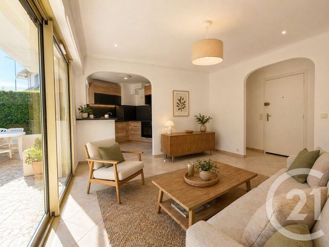 Appartement F2 à vendre - 2 pièces - 48.67 m2 - LE CANNET - 06 - PROVENCE-ALPES-COTE-D-AZUR - Century 21 Les Clés Du Sud