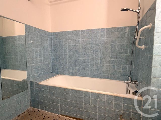 Appartement F2 à louer - 2 pièces - 45.35 m2 - LE CANNET - 06 - PROVENCE-ALPES-COTE-D-AZUR - Century 21 Les Clés Du Sud