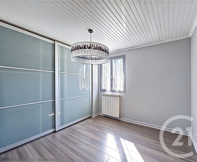 Appartement F3 à vendre - 3 pièces - 82.78 m2 - LE CANNET - 06 - PROVENCE-ALPES-COTE-D-AZUR - Century 21 Les Clés Du Sud