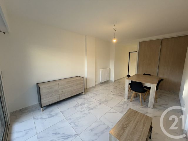 Appartement F1 à louer - 1 pièce - 27.78 m2 - LE CANNET - 06 - PROVENCE-ALPES-COTE-D-AZUR - Century 21 Les Clés Du Sud