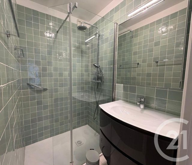 Appartement F3 à vendre - 3 pièces - 81.7 m2 - LE CANNET - 06 - PROVENCE-ALPES-COTE-D-AZUR - Century 21 Les Clés Du Sud