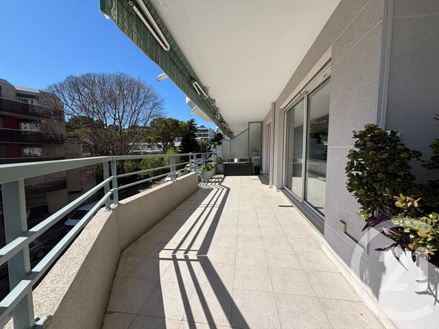 Appartement F3 à vendre LE CANNET