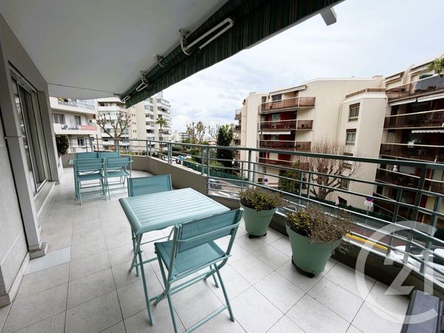 Appartement F3 à vendre - 3 pièces - 81.7 m2 - LE CANNET - 06 - PROVENCE-ALPES-COTE-D-AZUR - Century 21 Les Clés Du Sud
