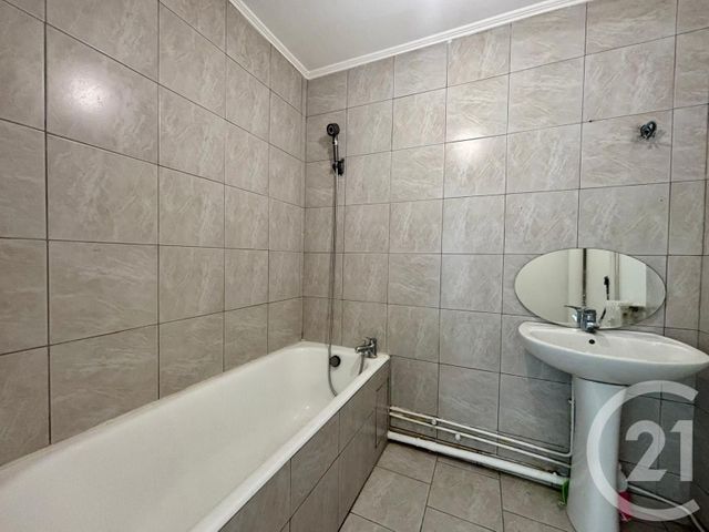 Appartement F2 à vendre - 2 pièces - 43.91 m2 - LE CANNET - 06 - PROVENCE-ALPES-COTE-D-AZUR - Century 21 Les Clés Du Sud