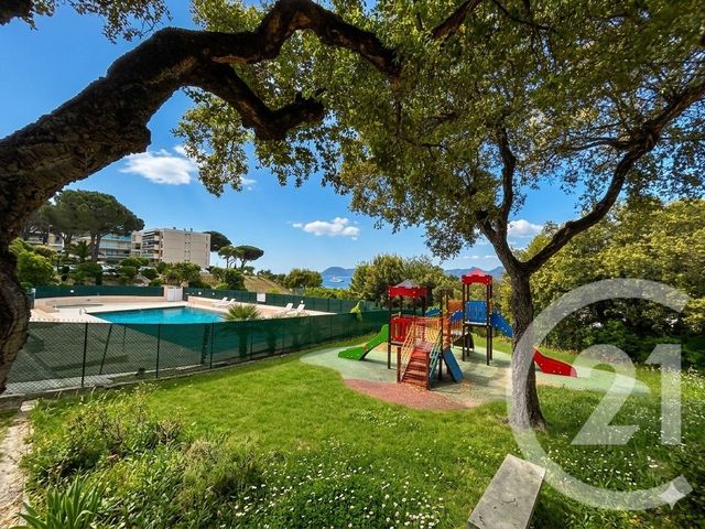 Appartement F4 à vendre - 4 pièces - 82.04 m2 - LE CANNET - 06 - PROVENCE-ALPES-COTE-D-AZUR - Century 21 Les Clés Du Sud
