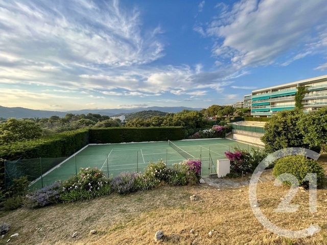 Appartement F4 à vendre - 4 pièces - 82.04 m2 - LE CANNET - 06 - PROVENCE-ALPES-COTE-D-AZUR - Century 21 Les Clés Du Sud