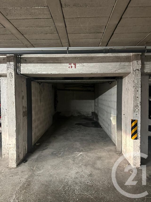 parking à louer - 12.96 m2 - LE CANNET - 06 - PROVENCE-ALPES-COTE-D-AZUR - Century 21 Les Clés Du Sud