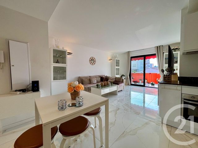 Appartement F4 à vendre - 4 pièces - 70.56 m2 - LE CANNET - 06 - PROVENCE-ALPES-COTE-D-AZUR - Century 21 Les Clés Du Sud