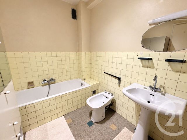 Appartement F4 à vendre - 4 pièces - 81.97 m2 - LE CANNET - 06 - PROVENCE-ALPES-COTE-D-AZUR - Century 21 Les Clés Du Sud