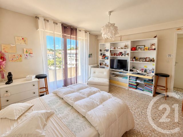 Appartement F4 à vendre - 4 pièces - 81.97 m2 - LE CANNET - 06 - PROVENCE-ALPES-COTE-D-AZUR - Century 21 Les Clés Du Sud