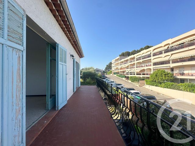 Appartement à louer - 3 pièces - 70.76 m2 - LE CANNET - 06 - PROVENCE-ALPES-COTE-D-AZUR - Century 21 Les Clés Du Sud