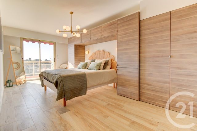 Appartement F4 à vendre - 4 pièces - 88.9 m2 - CANNES - 06 - PROVENCE-ALPES-COTE-D-AZUR - Century 21 Les Clés Du Sud