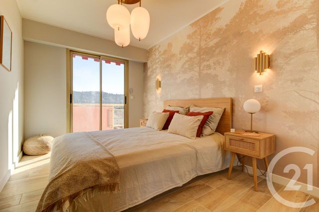Appartement F4 à vendre - 4 pièces - 88.9 m2 - CANNES - 06 - PROVENCE-ALPES-COTE-D-AZUR - Century 21 Les Clés Du Sud