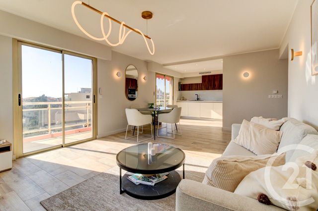 Appartement F4 à vendre - 4 pièces - 88.9 m2 - CANNES - 06 - PROVENCE-ALPES-COTE-D-AZUR - Century 21 Les Clés Du Sud
