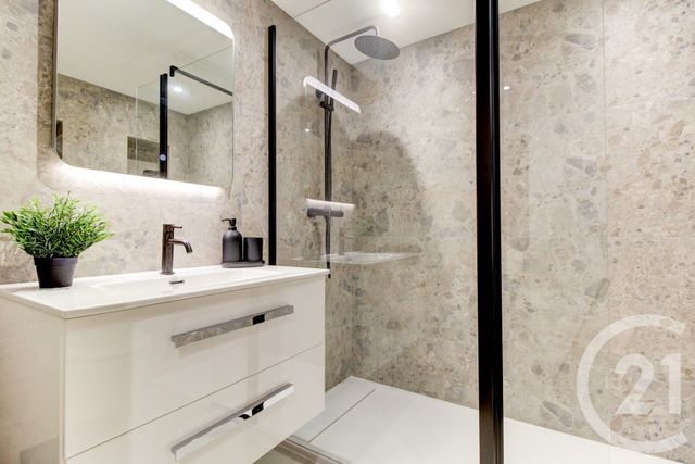 Appartement F4 à vendre - 4 pièces - 88.9 m2 - CANNES - 06 - PROVENCE-ALPES-COTE-D-AZUR - Century 21 Les Clés Du Sud
