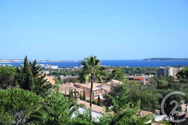 maison à louer - 6 pièces - 191.21 m2 - MANDELIEU LA NAPOULE - 06 - PROVENCE-ALPES-COTE-D-AZUR - Century 21 Les Clés Du Sud