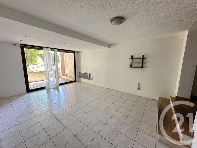 maison à louer - 6 pièces - 191.21 m2 - MANDELIEU LA NAPOULE - 06 - PROVENCE-ALPES-COTE-D-AZUR - Century 21 Les Clés Du Sud