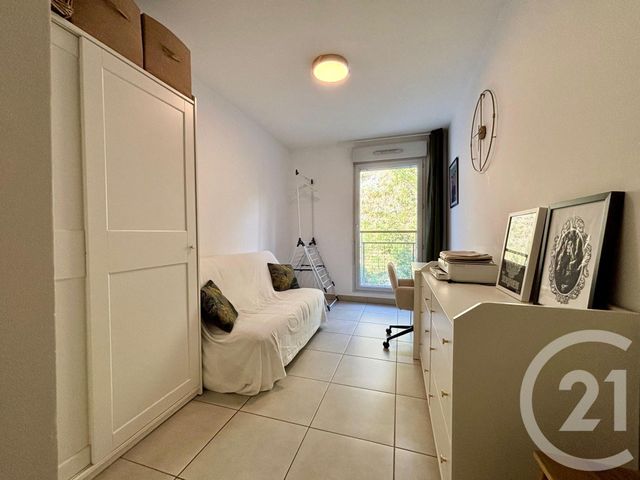Appartement F3 à vendre - 3 pièces - 60.7 m2 - CANNES LA BOCCA - 06 - PROVENCE-ALPES-COTE-D-AZUR - Century 21 Les Clés Du Sud