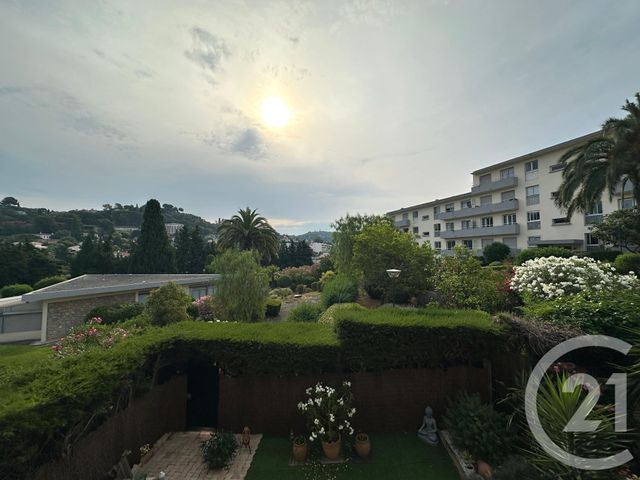 Appartement F2 à louer - 2 pièces - 43.0 m2 - LE CANNET - 06 - PROVENCE-ALPES-COTE-D-AZUR - Century 21 Les Clés Du Sud