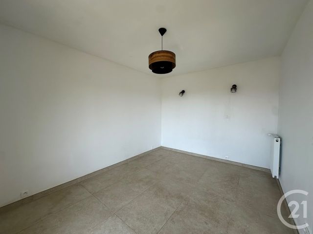 Appartement F3 à louer - 3 pièces - 62.52 m2 - LE CANNET - 06 - PROVENCE-ALPES-COTE-D-AZUR - Century 21 Les Clés Du Sud