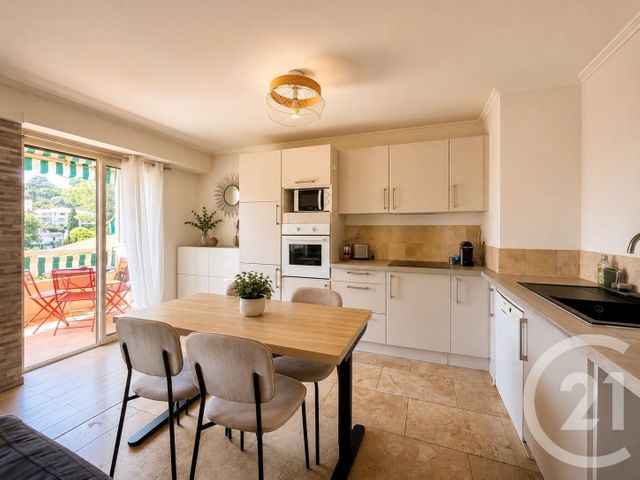 Appartement F3 à vendre - 3 pièces - 64.0 m2 - CANNES - 06 - PROVENCE-ALPES-COTE-D-AZUR - Century 21 Les Clés Du Sud