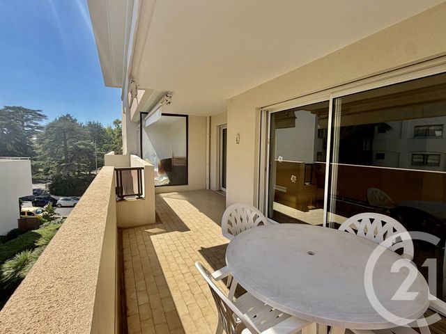 Appartement F3 à vendre - 3 pièces - 71.2 m2 - LE CANNET - 06 - PROVENCE-ALPES-COTE-D-AZUR - Century 21 Les Clés Du Sud