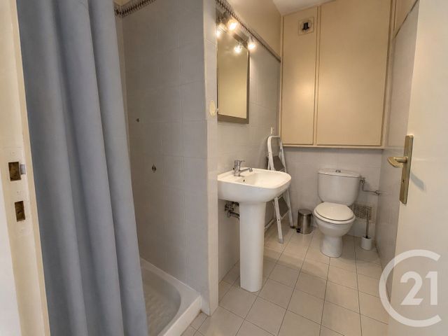 Appartement F3 à vendre - 3 pièces - 71.2 m2 - LE CANNET - 06 - PROVENCE-ALPES-COTE-D-AZUR - Century 21 Les Clés Du Sud